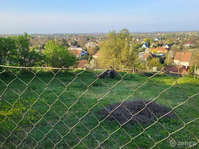 Eladó telek Kulcs 1262 nm