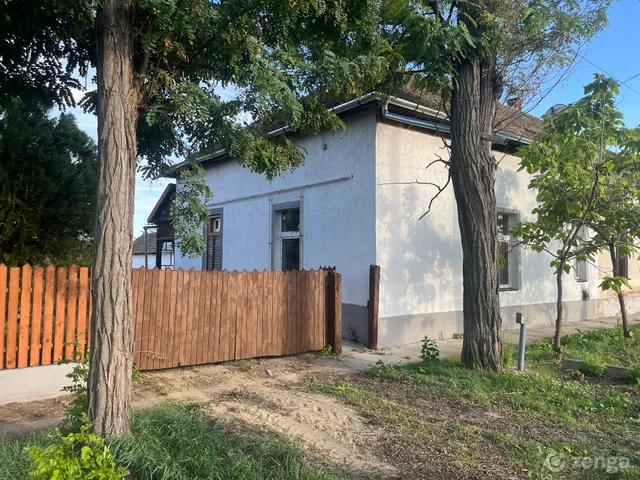 Eladó ház Kunhegyes, Arany János utca 74/c 70 nm