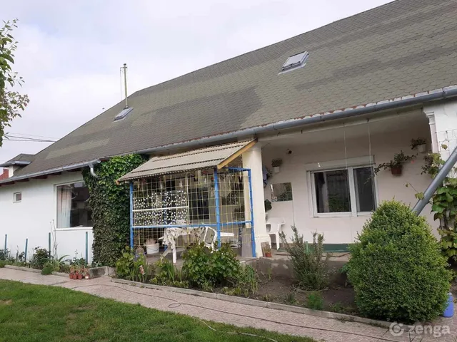Eladó ház Györköny 85 nm