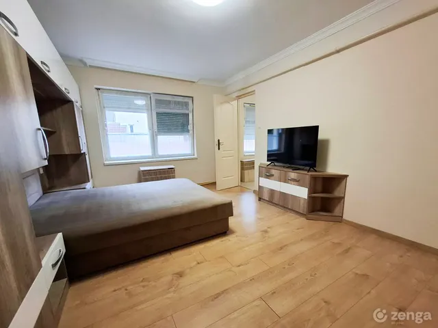 Kiadó lakás Nyíregyháza, Érkert 30 nm
