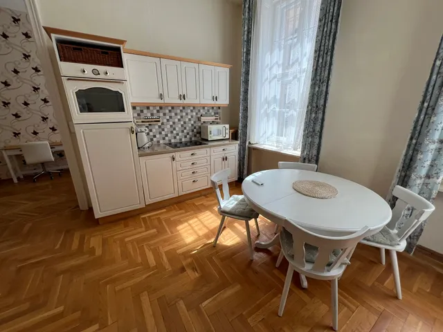 Kiadó lakás Budapest V. kerület, Belváros, Szerb utca 42 nm