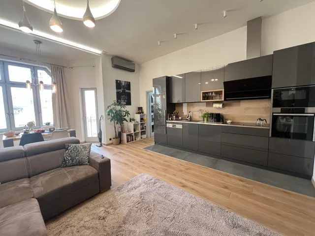 Kiadó lakás Budapest I. kerület, Naphegy, Naphegy utca 71 nm