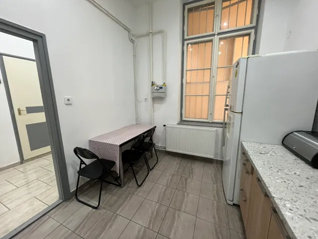 Eladó lakás Budapest VI. kerület, Nagykörúton belüli terület, Bajcsy-Zsilinszky út 57 nm