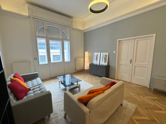 Kiadó lakás Budapest V. kerület, Belváros, Régi Posta utca 82 nm