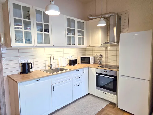 Kiadó lakás Budapest VIII. kerület, Kerepesdűlő, Fiumei út 38 nm