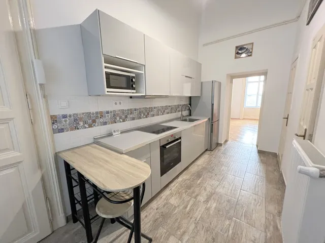 Kiadó lakás Budapest VII. kerület, Belső-Erzsébetváros, Kertész utca 53 nm