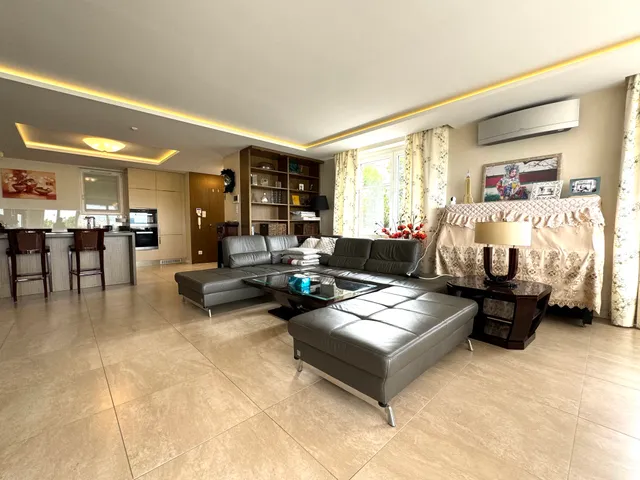 Eladó lakás Budapest I. kerület, Gellérthegy I. ker., Orom utca 117 nm