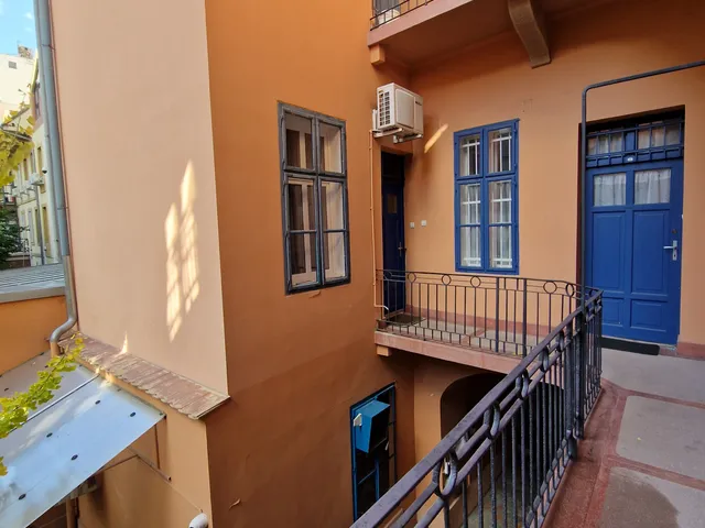 Eladó lakás Budapest VI. kerület, Nagykörúton belüli terület 52 nm