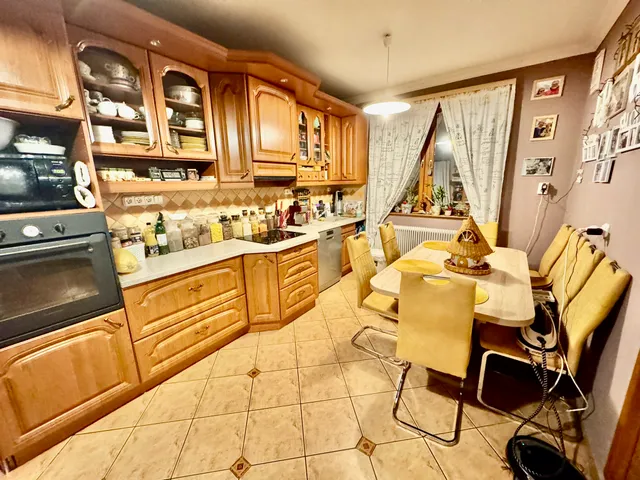 Eladó kereskedelmi és ipari ingatlan Eger, Lajosváros, Madách Imre utca 213 nm