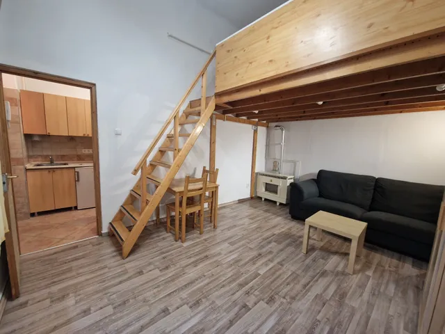 Kiadó lakás Budapest VI. kerület, Nagykörúton kívüli terület 30 nm