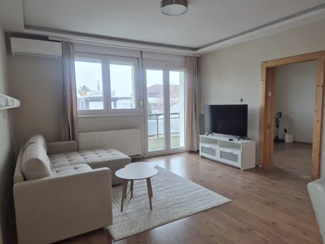 Kiadó lakás Budapest XIV. kerület, Paskálmalom 50 nm