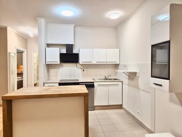 Kiadó lakás Budapest XIV. kerület, Amerikai út 50 nm