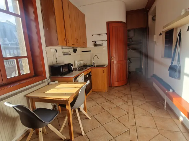 Kiadó lakás Budapest VI. kerület, Nagykörúton kívüli terület, Podmaniczky utca 87 25 nm