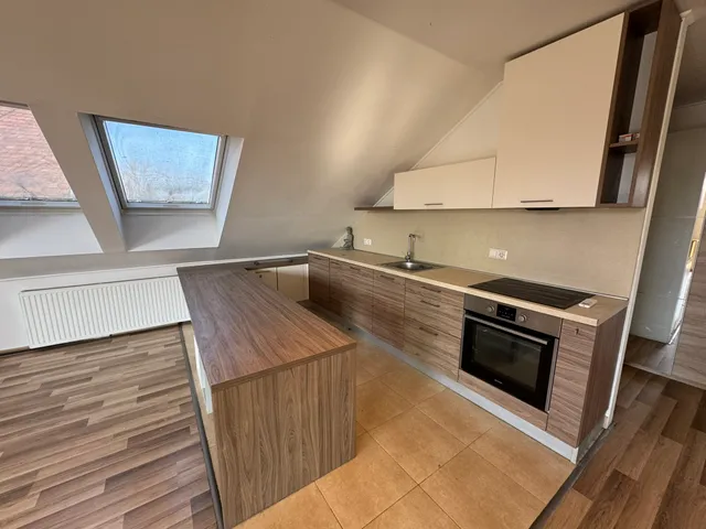 Kiadó lakás Budapest XVII. kerület, Akadémia-Újtelep, 504 utca 89 nm