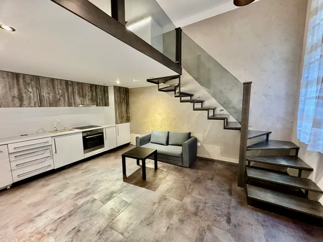 Kiadó lakás Budapest VI. kerület, Nagykörúton belüli terület, Paulay Ede utca  29 nm