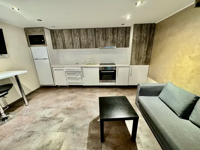 Kiadó lakás Budapest VI. kerület, Nagykörúton belüli terület, Paulay Ede utca  29 nm