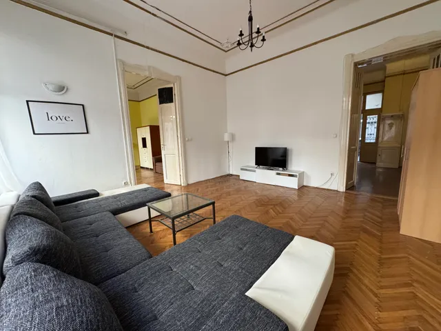 Eladó lakás Budapest VI. kerület, Nagykörúton belüli terület, Lovag utca 132 nm