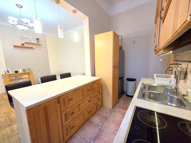 Eladó lakás Budapest VI. kerület, Nagykörúton kívüli terület, Szondi utca 44 nm