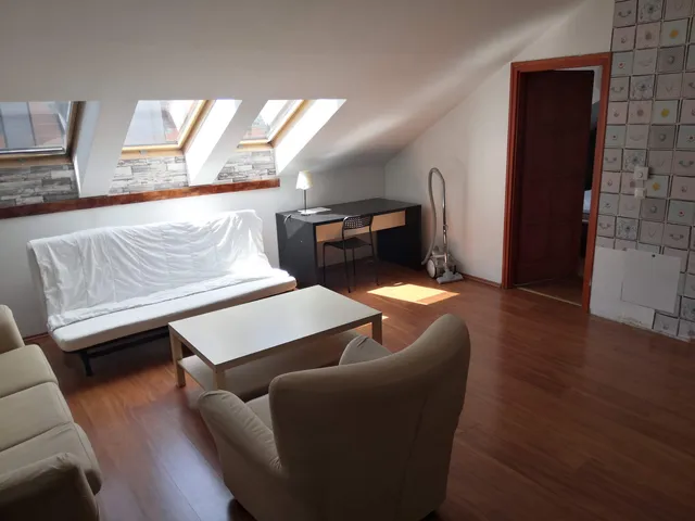 Kiadó lakás Budapest VI. kerület, Nagykörúton belüli terület 50 nm
