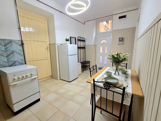 Eladó lakás Budapest VIII. kerület, Magdolnanegyed, Kálvária tér 44 nm
