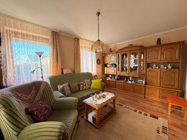 Eladó ház Kisbajcs 103 nm