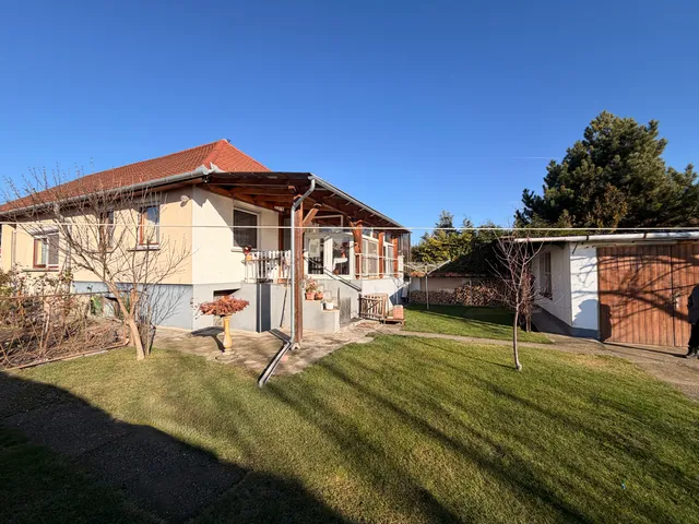 Eladó ház Kisbajcs 112 nm