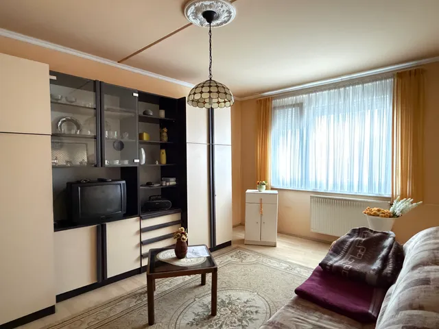 Eladó lakás Győr, Adyváros 47 nm