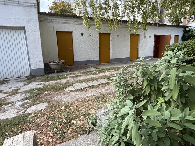 Eladó lakás Győr, Nádorváros 106 nm