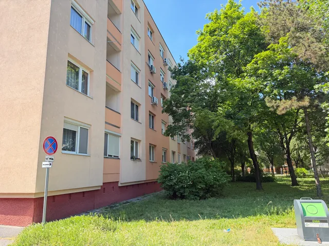 Eladó lakás Győr, Adyváros 64 nm
