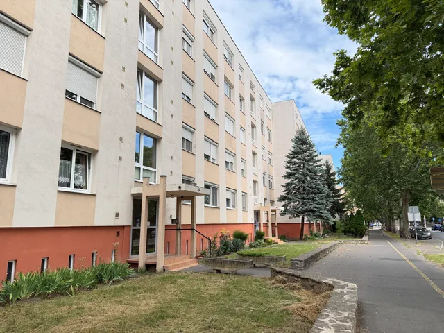 Eladó lakás Győr, Nádorváros 55 nm