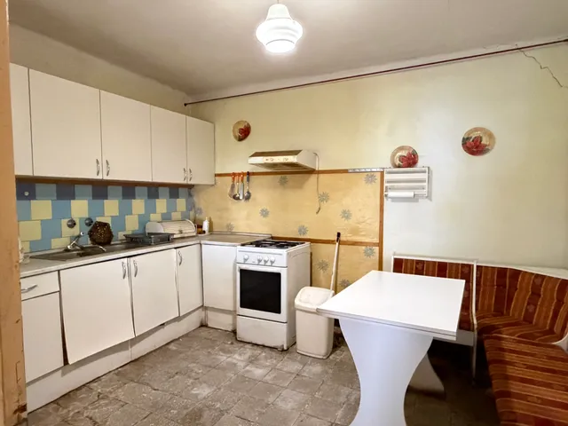 Eladó ház Nyúl 90 nm