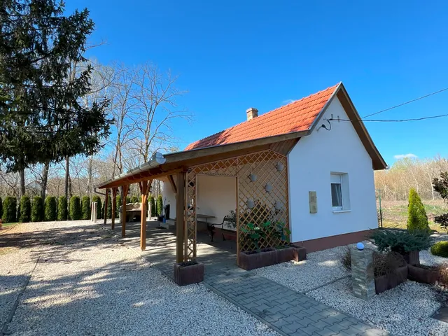 Eladó ház Mohács, Újmohács 52 nm