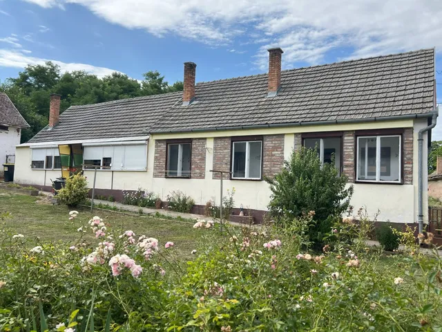 Eladó ház Nagybudmér 90 nm