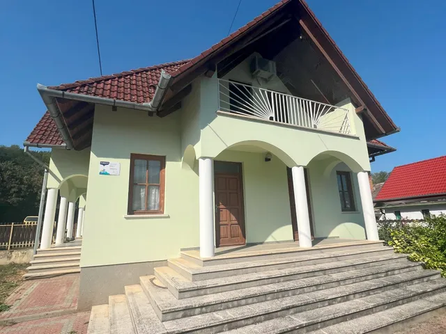 Eladó ház Erdősmárok 330 nm