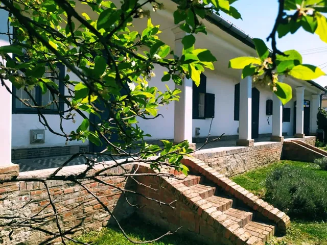 Eladó ház Véménd 200 nm