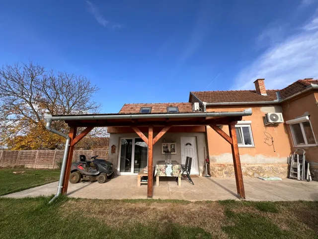 Eladó ház Szentborbás 82 nm