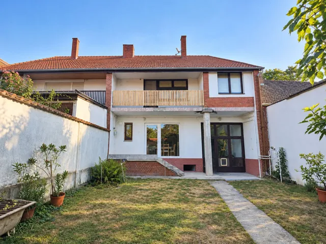Eladó ház Mohács 250 nm