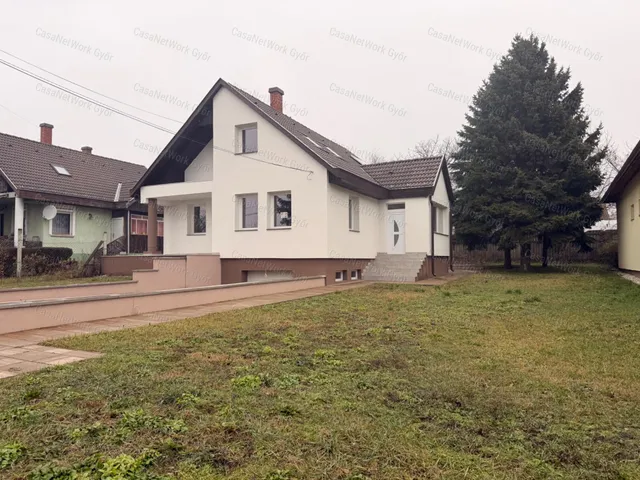 Eladó ház Győrújbarát 182 nm