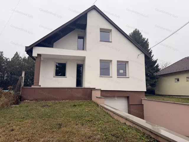 Eladó ház Győrújbarát 182 nm