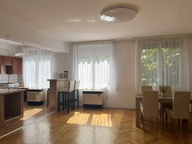 Kiadó lakás Debrecen, Nagyerdőalja 57 nm
