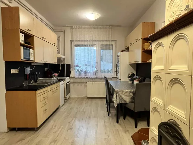 Eladó ház Debrecen, Falóger 79 nm