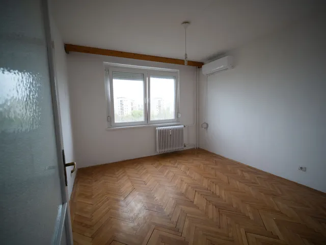 Eladó lakás Debrecen, Vénkert 71 nm