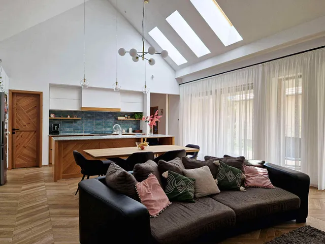 Eladó ház Debrecen, Köntöskert 180 nm