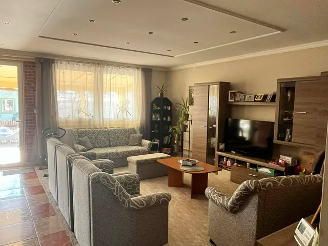 Eladó ház Debrecen, Józsa 180 nm