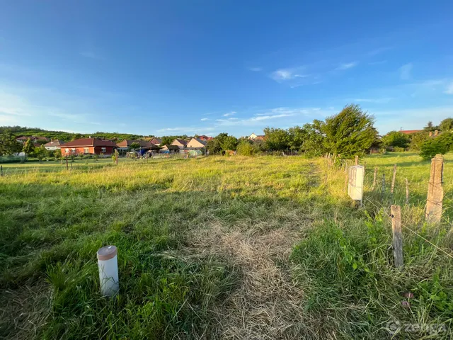 Eladó telek Pákozd, Bella útról nyilo új utca 854 nm