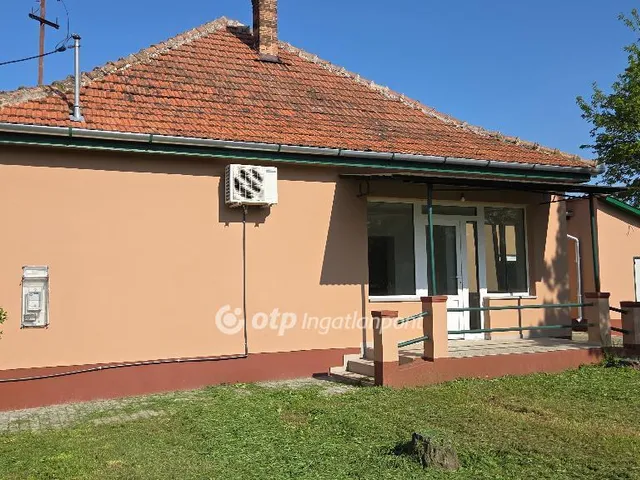 Eladó ház Dömsöd 90 nm
