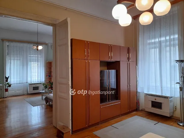 Eladó lakás Budapest VI. kerület 104 nm