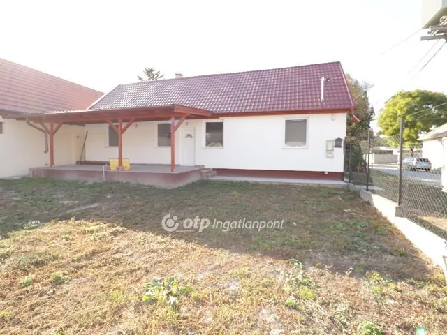 Eladó ház Kiskunlacháza 80 nm