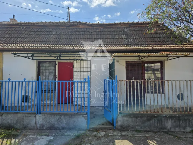 Eladó ház Újszász 52 nm