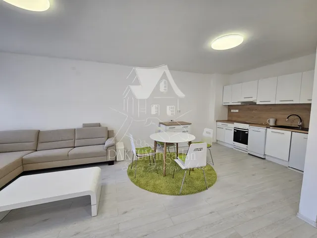 Kiadó lakás Szolnok 82 nm